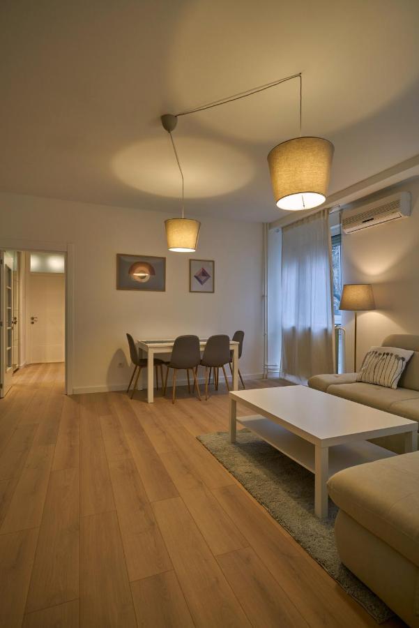 Perfect 10 Apartman Belgrád Kültér fotó